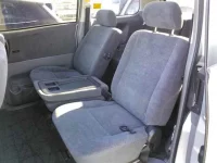 Toyota NOAH лот № 3050 оценка 3.5  с аукциона в Японии 8