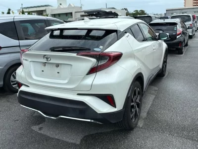 Toyota C-HR  с аукциона в Японии