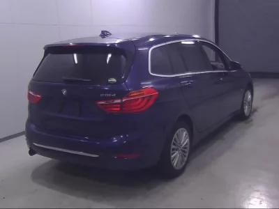 BMW 2-Series  с аукциона в Японии