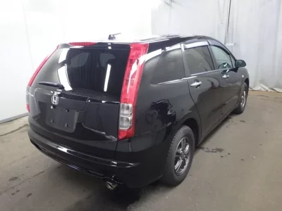 Honda STREAM  с аукциона в Японии