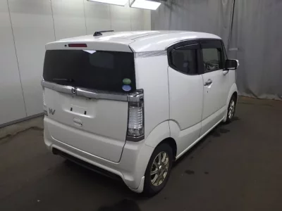 Honda N BOX SLASH