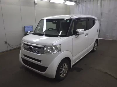Honda N BOX SLASH