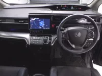 Honda STEP WAGON лот № 10068 оценка 3.5  с аукциона в Японии 4