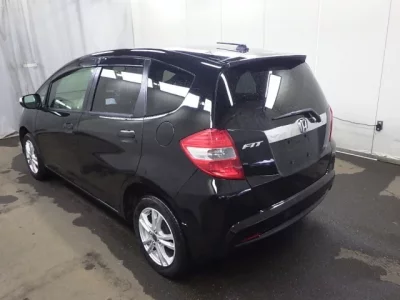 Honda FIT  с аукциона в Японии