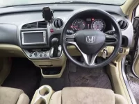 Honda STREAM лот № 26137 оценка 3  с аукциона в Японии 4