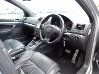 Volkswagen GOLF лот № 33513 оценка 4  с аукциона в Японии 2