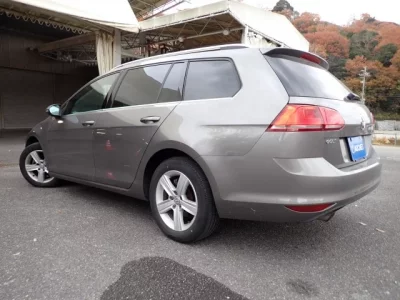 Volkswagen GOLF VARIANT