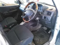 Mitsubishi PAJERO IO лот № 8008 оценка 3  с аукциона в Японии 2