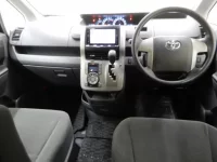 Toyota VOXY лот № 28026 оценка 3.5  с аукциона в Японии 4