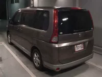 Nissan SERENA лот № 8052 оценка R  с аукциона в Японии 1