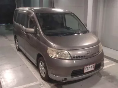 Nissan SERENA  с аукциона в Японии