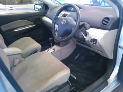 Toyota BELTA  с аукциона в Японии