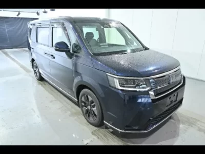 Honda STEP WAGON  с аукциона в Японии