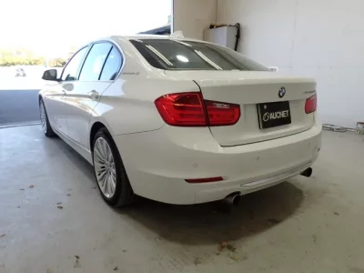 BMW 3-Series  с аукциона в Японии