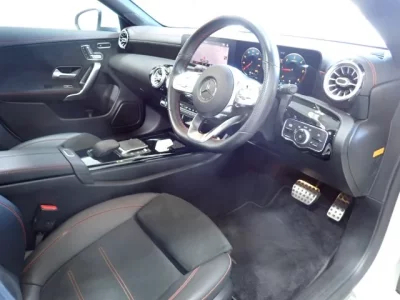 Mercedes-Benz CLA CLASS