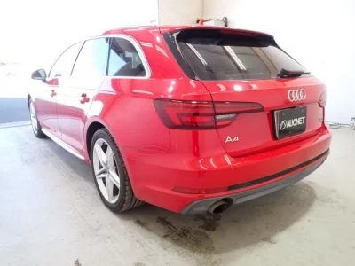 Audi A4  с аукциона в Японии