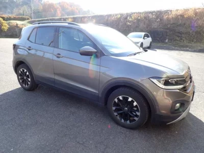 Volkswagen T-CROSS  с аукциона в Японии