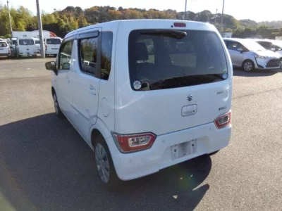 Suzuki WAGON R  с аукциона в Японии