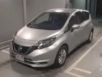 Nissan NOTE лот № 8107 оценка 3.5  с аукциона в Японии 3