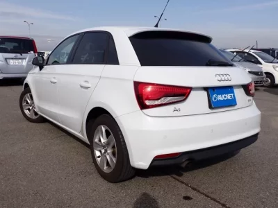 Audi A1  с аукциона в Японии