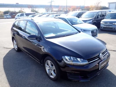 Volkswagen GOLF VARIANT