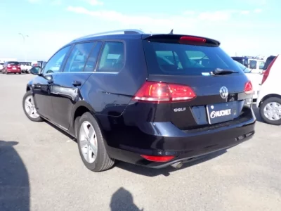 Volkswagen GOLF VARIANT