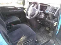 Nissan SERENA лот № 8122 оценка 3.5  с аукциона в Японии 2