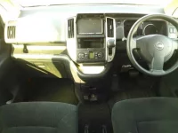 Nissan SERENA лот № 8122 оценка 3.5  с аукциона в Японии 7