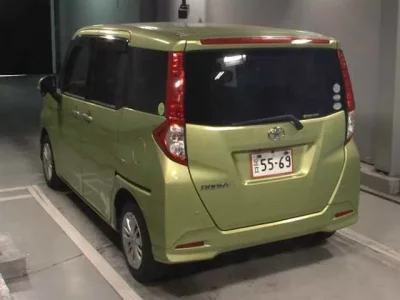 Toyota ROOMY  с аукциона в Японии