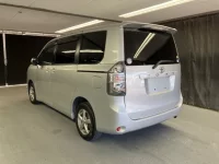 Toyota NOAH лот № 1165 оценка 3.5  с аукциона в Японии 1
