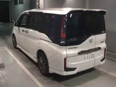 Honda STEP WAGON  с аукциона в Японии
