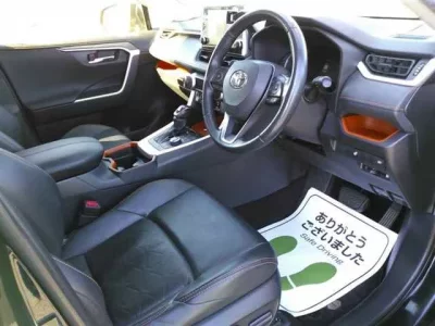 Toyota RAV4  с аукциона в Японии