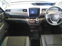 Toyota PRIUS лот № 323 оценка 3.5  с аукциона в Японии 7