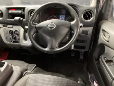 Nissan CARAVAN VAN  с аукциона в Японии