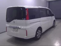 Honda STEP WAGON лот № 10366 оценка 4  с аукциона в Японии 2