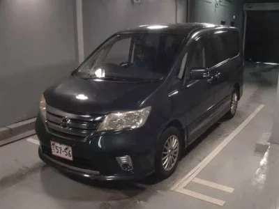 Nissan SERENA  с аукциона в Японии