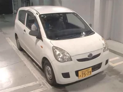 Daihatsu MIRA  с аукциона в Японии