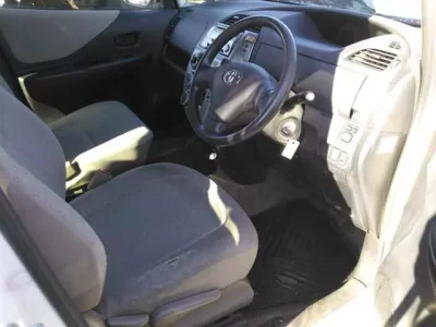 Toyota RACTIS  с аукциона в Японии