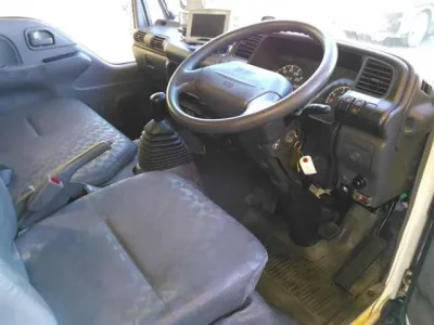 Isuzu ELF  с аукциона в Японии