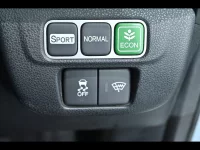 Honda FIT лот № 20257 оценка 3.5  с аукциона в Японии 8