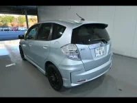 Honda FIT лот № 20257 оценка 3.5  с аукциона в Японии 3
