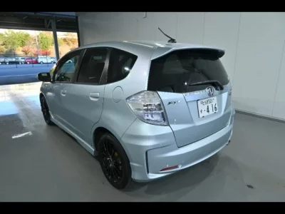 Honda FIT  с аукциона в Японии