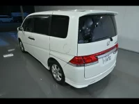 Honda STEP WAGON лот № 29058 оценка 4  с аукциона в Японии 3