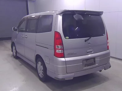Nissan SERENA  с аукциона в Японии