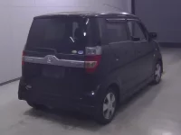 Honda ZEST лот № 19048 оценка 3  с аукциона в Японии 2