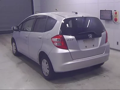 Honda FIT  с аукциона в Японии