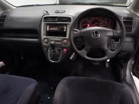 Honda STREAM лот № 19067 оценка 2  с аукциона в Японии 4
