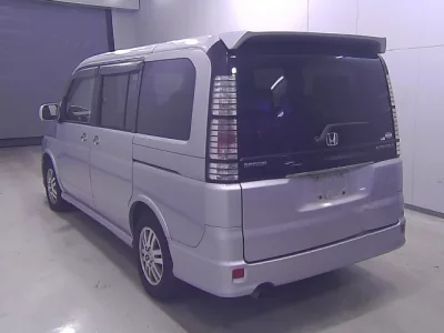 Honda STEP WAGON  с аукциона в Японии