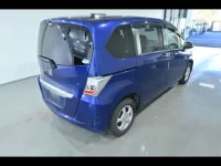 Honda FREED лот № 29147 оценка 3.5  с аукциона в Японии 2
