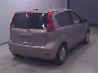 Nissan NOTE лот № 19100 оценка 4  с аукциона в Японии 2